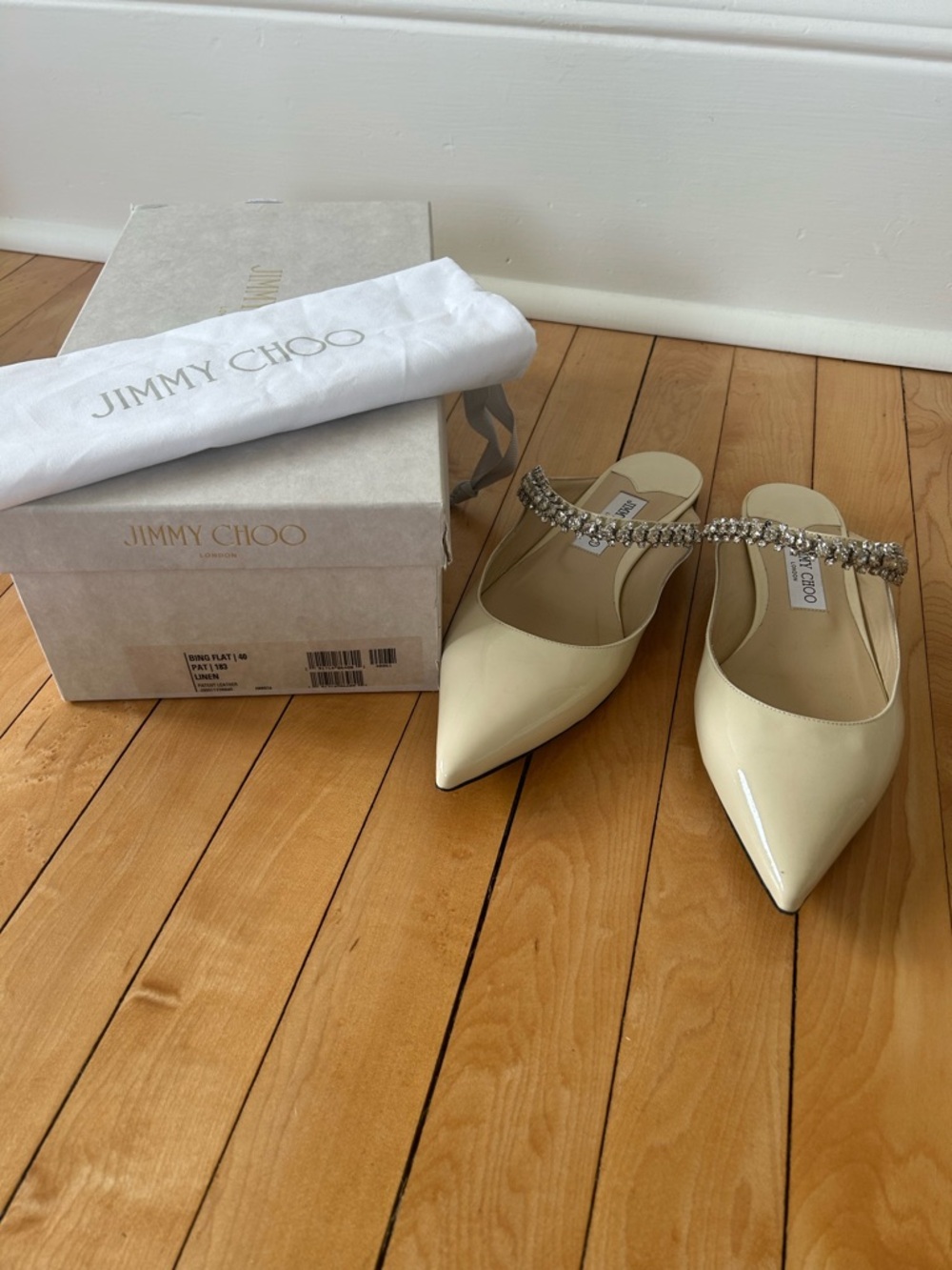Jimmy Choo Off White “Linen” Bing Slip on Flats - 40 - Picture 2 of 9
